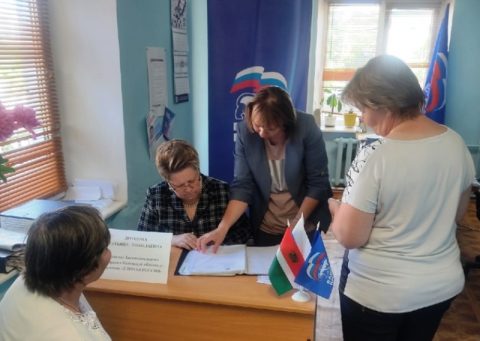 В Тарусе эксперты НП «ЖКХ Контроль» провели выездной приём граждан